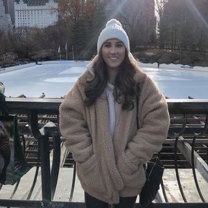 Meet your Posher, Jeane